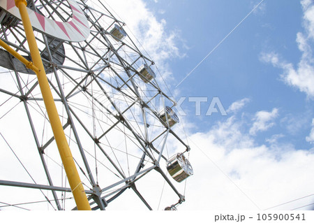 夏の観覧車 105900541