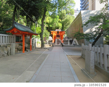 稲荷神社 生田神社社殿北東、東門付近 稲荷神社 生田神社社殿北東、東門付近 105901520