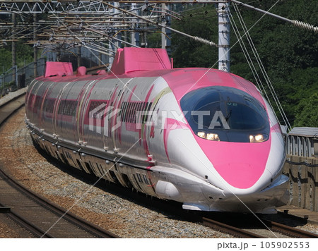 ハローキティ新幹線 大津トンネルにて ハローキティ新幹線 大津トンネルにて 105902553