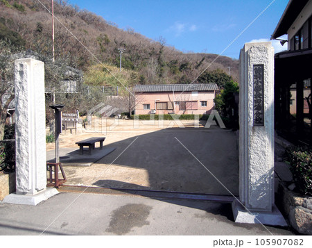 小豆島　二十四の瞳映画村　岬の分教場　木造校舎　苗場尋常小学校田浦分校 105907082
