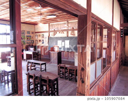 小豆島 二十四の瞳映画村 岬の分教場 木造校舎 苗場尋常小学校田浦分校 小豆島 二十四の瞳映画村 岬の分教場 木造校舎 苗場尋常小学校田浦分校 105907084