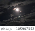 満月と雲 105907352