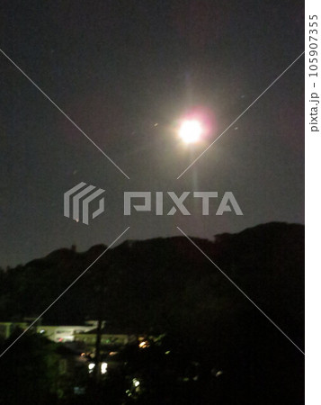月に従う2つの星　そして山の端に飛ぶ飛行機 105907355