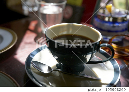 昭和レトロ 純喫茶のコーヒーある風景 昭和レトロ 純喫茶のコーヒーある風景 105908260
