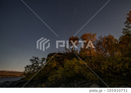 sky panorama with stars nightsky phenomenon in Lapland scandinavia sky panorama with stars nightsky phenomenon in Lapland scandinavia 105910731