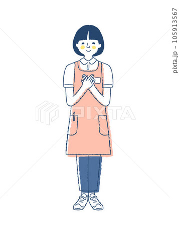 胸で手をあわせるエプロン姿の女性 i- 20 胸で手をあわせるエプロン姿の女性 i- 20 105913567