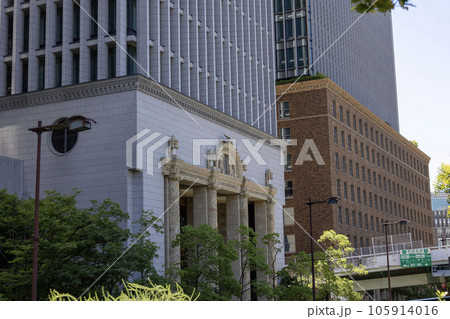 大阪・中之島ダイビルとダイビル本館（2023年7月16日撮影） 105914016