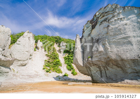 （青森県下北半島）夏の仏ヶ浦 105914327