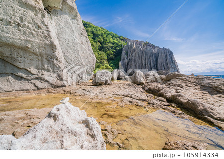 （青森県下北半島）夏の仏ヶ浦 105914334