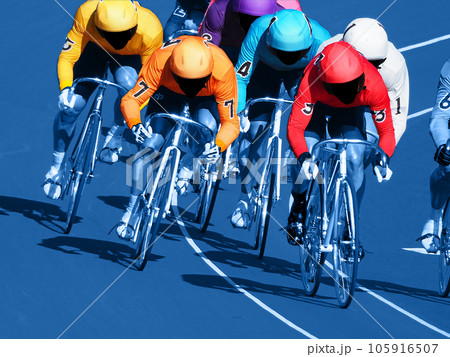 自転車競技のアップ 105916507