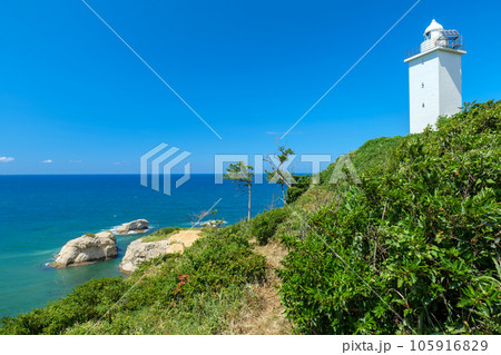 夏の加佐岬の眺め 石川県加賀市 夏の加佐岬の眺め 石川県加賀市 105916829