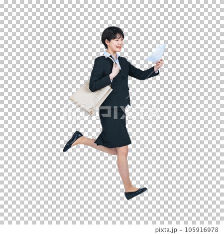 書類を持ってジャンプする若いビジネスウーマン 背景透過切り抜きPNG 書類を持ってジャンプする若いビジネスウーマン 背景透過切り抜きPNG 105916978