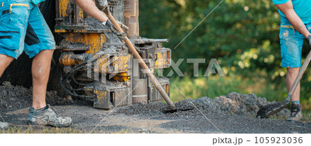 Water well drilling rig preparing to boring dowin into the earth. 105923036