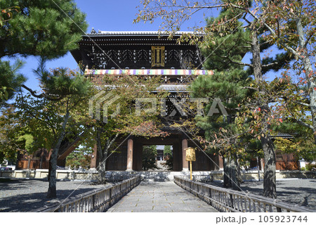 金戒光明寺 山門 京都市左京区黒谷 金戒光明寺 山門 京都市左京区黒谷 105923744