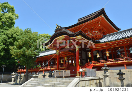 石清水八幡宮　回廊と楼門　京都府八幡市 105924235