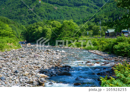 湯檜曽川　真夏の風景　みなかみ町　　 105928255