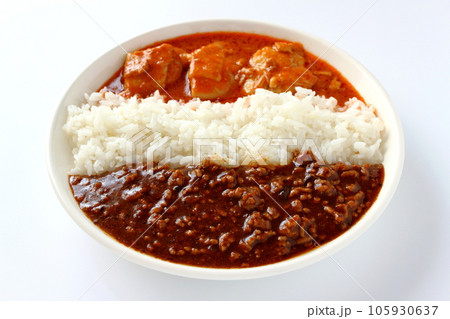 バターチキンカレーとキーマカレーのあいがけカレー バターチキンカレーとキーマカレーのあいがけカレー 105930637