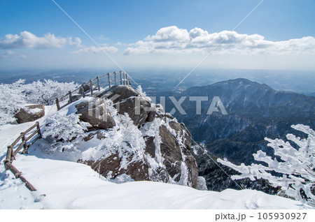 【富士見岩展望台】御在所岳・菰野町・三重県 【富士見岩展望台】御在所岳・菰野町・三重県 105930927