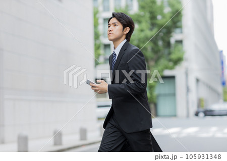 フレッシャーズ 就活する男性 フレッシャーズ 就活する男性 105931348