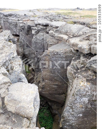 アイスランド 夏 グリッタギャウ アイスランド 夏 グリッタギャウ 105933699