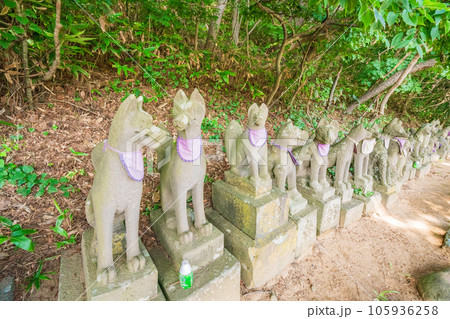 （青森県つがる市）高山稲荷神社　おきつねさま 105936258