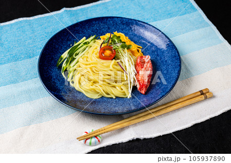 冷やし中華 chilled Chinese noodles 冷やし中華 chilled Chinese noodles 105937890