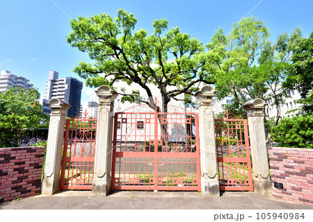 福岡県立修猷館高等学校 旧正門 福岡市早良区西新6丁目 福岡県立修猷館高等学校 旧正門 福岡市早良区西新6丁目 105940984