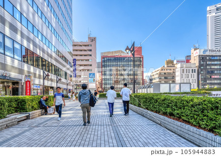 東京都港区の都市風景　田町駅 105944883