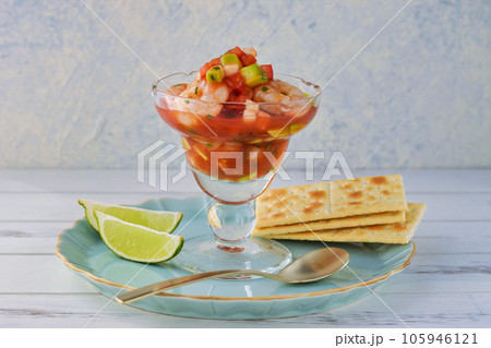メキシコ料理のセビーチェ・アカプルケーニョ Ceviche acapulqueño メキシコ料理のセビーチェ・アカプルケーニョ Ceviche acapulqueño 105946121