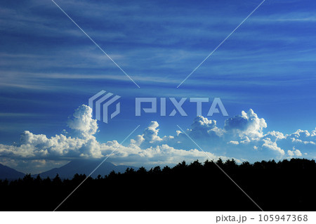 青空と入道雲 105947368