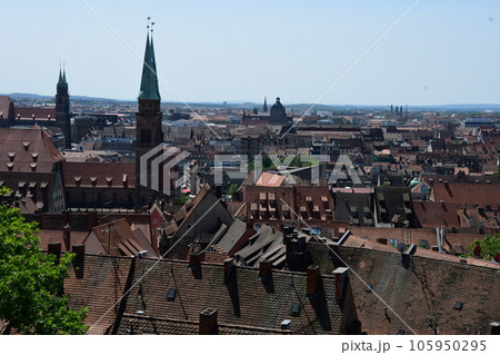 ニュルンベルグの旧市街 105950295