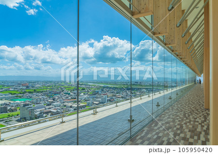 岐阜県庁、清流ロビーからの眺め〈岐阜県岐阜市〉 岐阜県庁、清流ロビーからの眺め〈岐阜県岐阜市〉 105950420