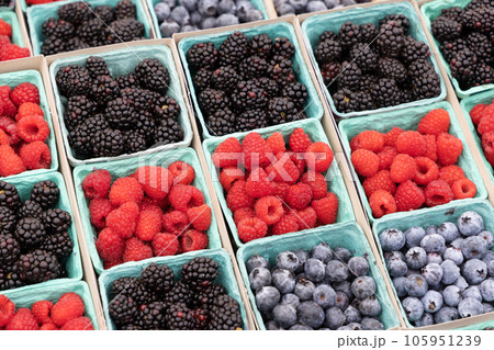 Various berries in boxes 105951239