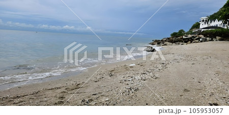 beach and sea in koh larn island, thailand beach and sea in koh larn island, thailand 105953057