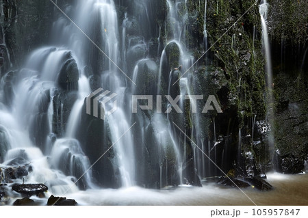 Waterfall in the woods 105957847
