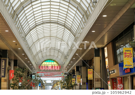 宮城県仙台市　クリスロード商店街 105962942