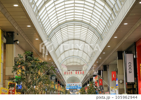 宮城県仙台市　クリスロード商店街 105962944
