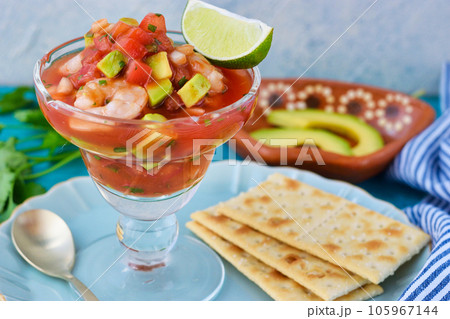 メキシコ料理のセビーチェ・アカプルケーニョ Ceviche acapulqueño メキシコ料理のセビーチェ・アカプルケーニョ Ceviche acapulqueño 105967144