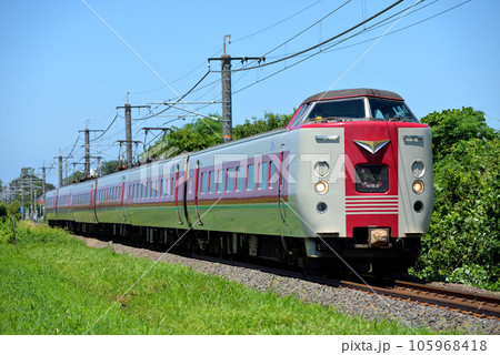 伯備線を走る381系L特急やくも16号 105968418