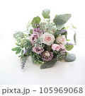 薔薇のブーケ 105969068