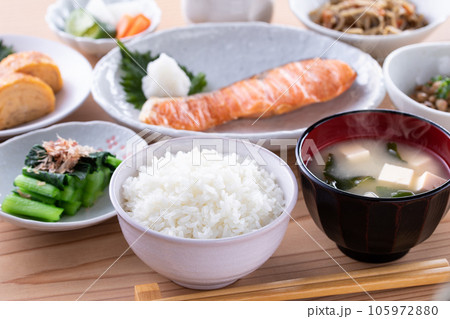 朝食のイメージ
 朝食のイメージ
 105972880