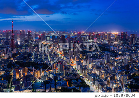 《東京都》深夜の東京都市風景・夜明け前 105978634