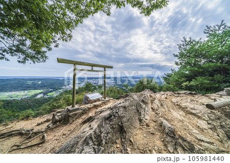 日和田山　金刀比羅神社前から見る眺め【埼玉県・日高市】 105981440