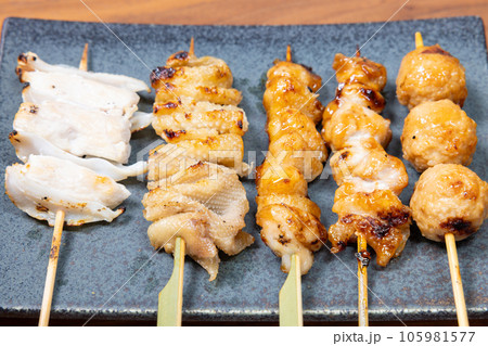 美味しい焼鳥盛り合わせ 105981577