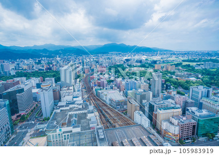 （北海道）札幌駅JRタワーから望む札幌の街並み・西側 105983919