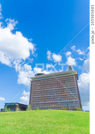 岐阜県庁外観、ぎふ結のもりからの眺め〈岐阜県岐阜市〉 105985685