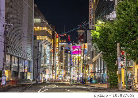 夜のなんさん通り・駅前広場　歩行者天国（なんば改造計画） 105987658