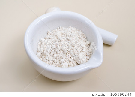 Calcium oxide CaO, commonly known as quicklime or burnt lime 105990244