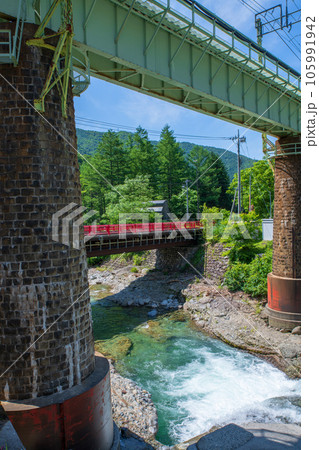 湯檜曽川 湯檜曽温泉 上越線鉄橋 みなかみ町 湯檜曽川 湯檜曽温泉 上越線鉄橋 みなかみ町 105991942