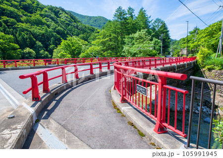 湯檜曽橋　湯檜曽川　真夏の風景　みなかみ町　　 105991945